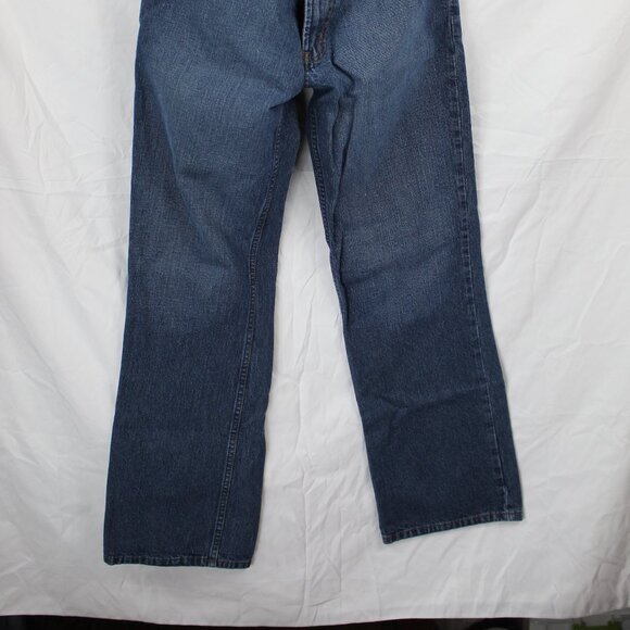 IZOD Men's Blue Denim 5 Pocket Zipper Straight Leg Jeans 32x32 - Picture 7 of 8